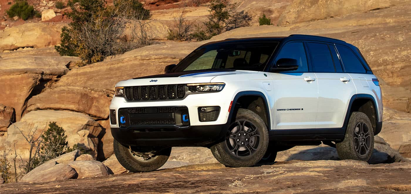 Find a Jeep Grand Cherokee 4xe near Tuba City, AZ.